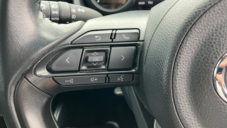 Toyota Yaris 1.5 Hybrid Design 5dr CVT Hybrid Hatchback